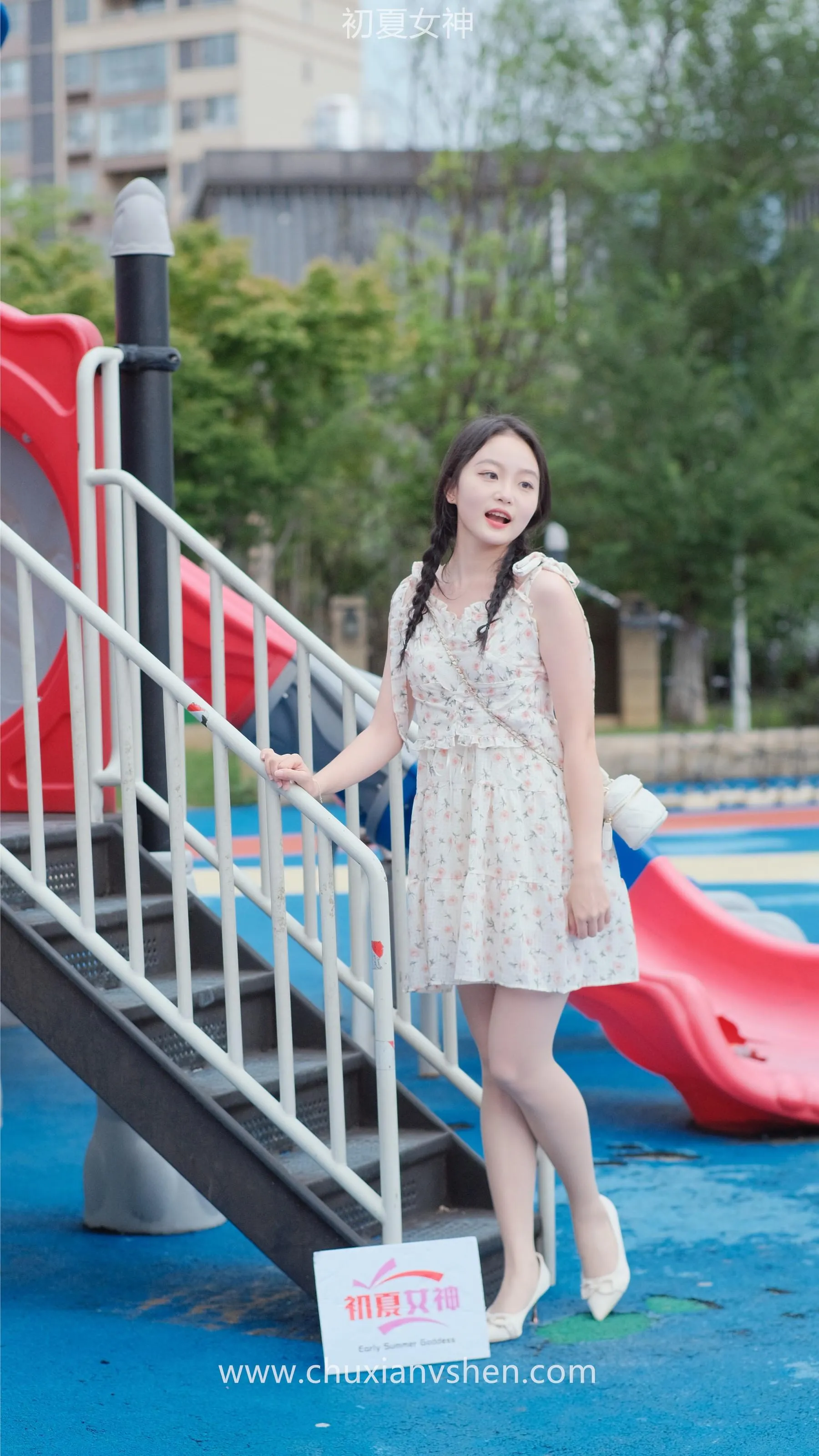 初夏女神 NO.050 双双 公园游玩 [221P]插图7